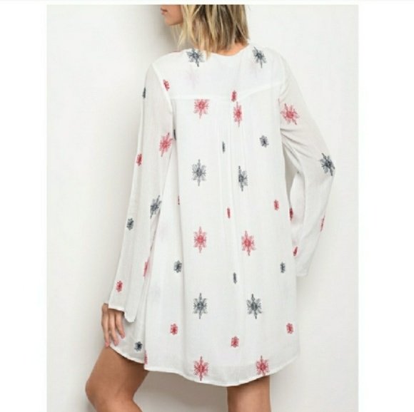 💥1 LEFT!💥NEW💥HONEYBELLEembroidered skater dress - Picture 2 of 4